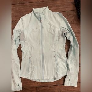 Lululemon athletica mint color full zip jacket, size 8.